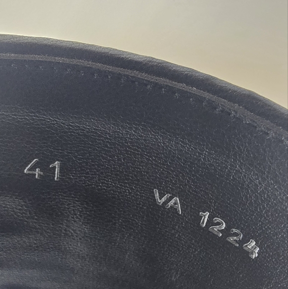 Givenchy Embroidered Logo Raffia Slide Sandals - Picture 11 of 12